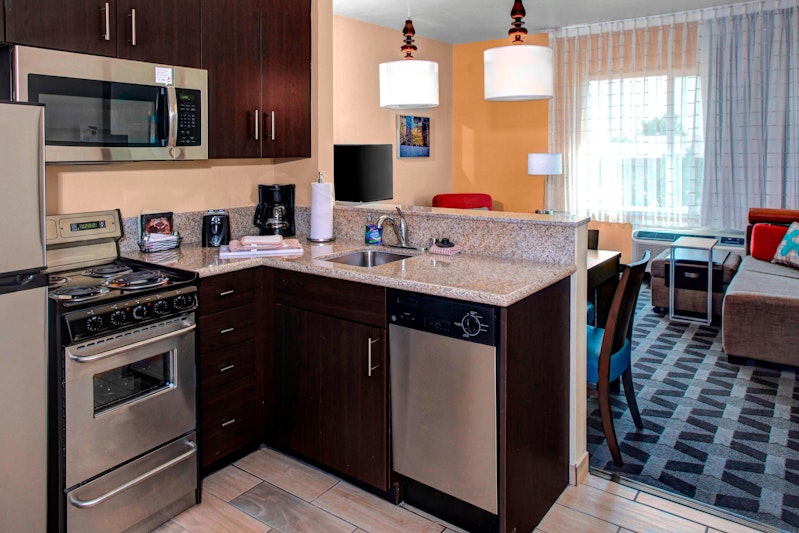 TOWNEPLACE SUITES BAKERSFIELD WEST 37/42