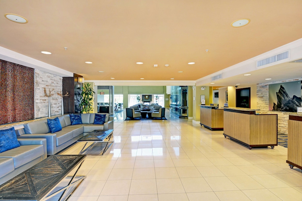 Embassy Suites Valencia 9/58