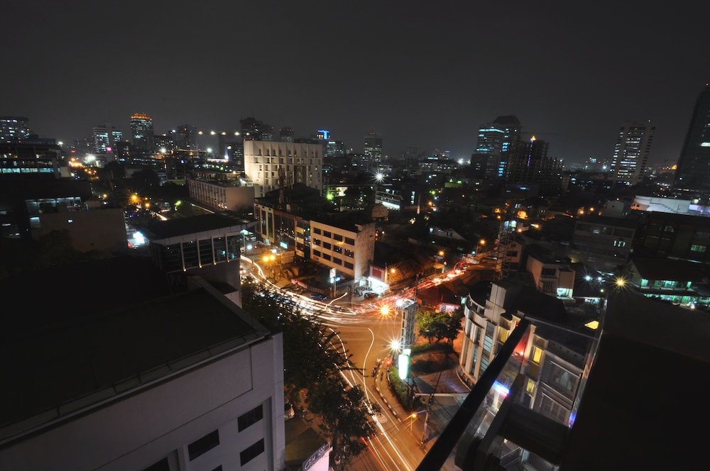 Dreamtel Jakarta 5/68