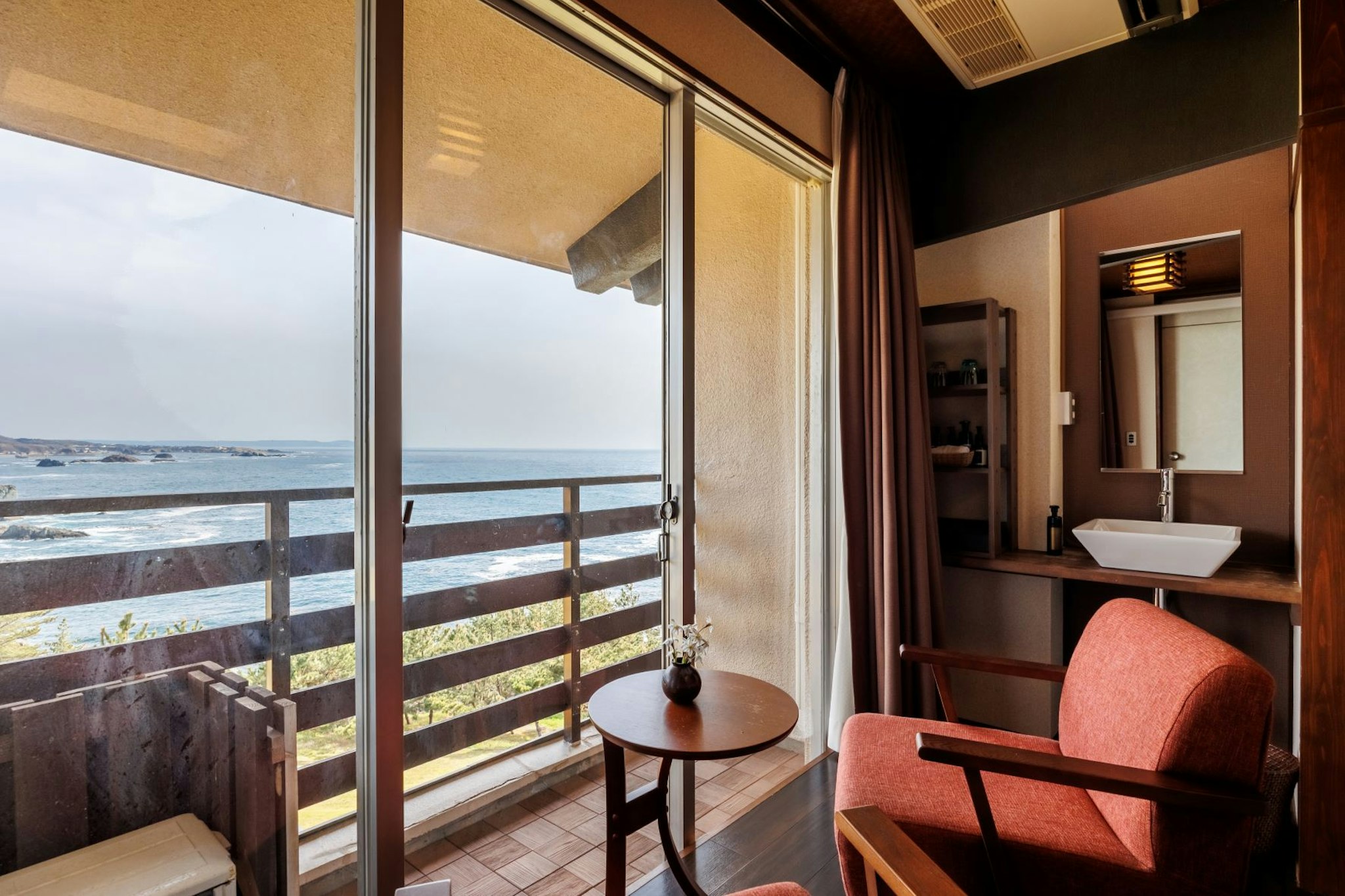 Hotel Azuma 69/70