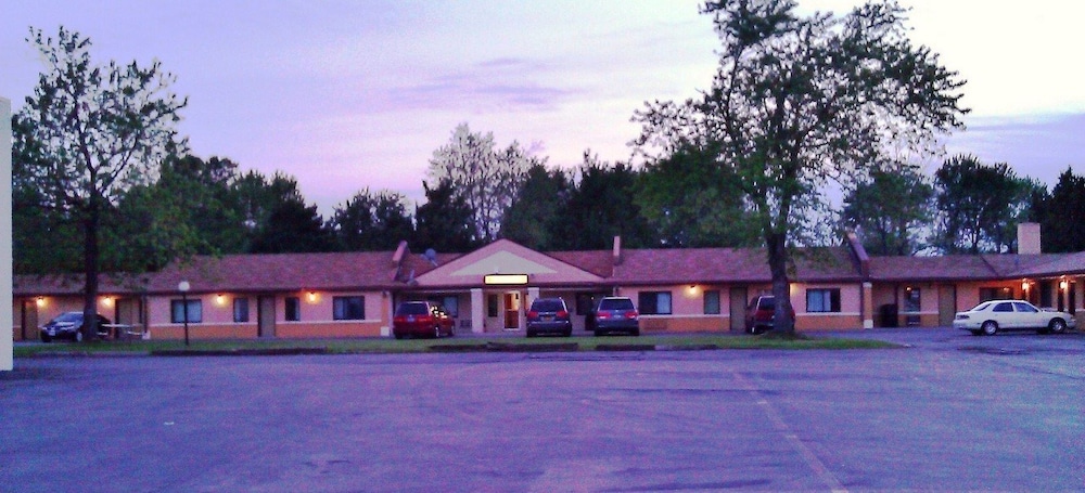 Royal Inn 4/34