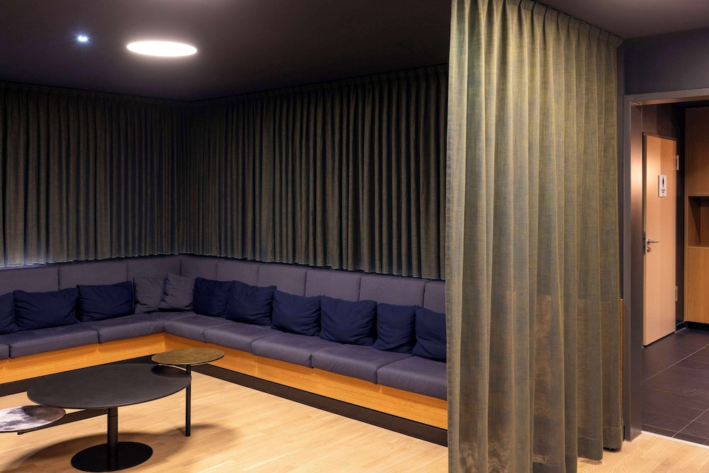 Scandic Hamburg Emporio 45/61