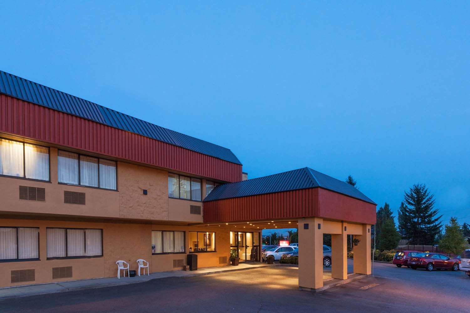 Ramada By Wyndham Coquitlam in COQUITLAM