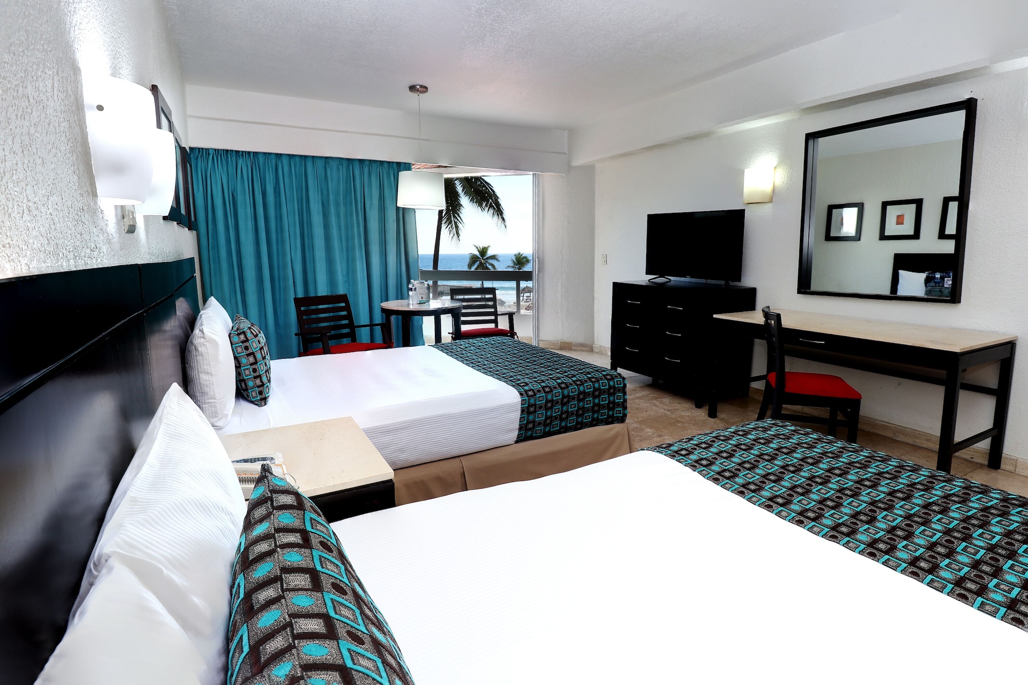 Standard, 2 Double Beds, Garden View