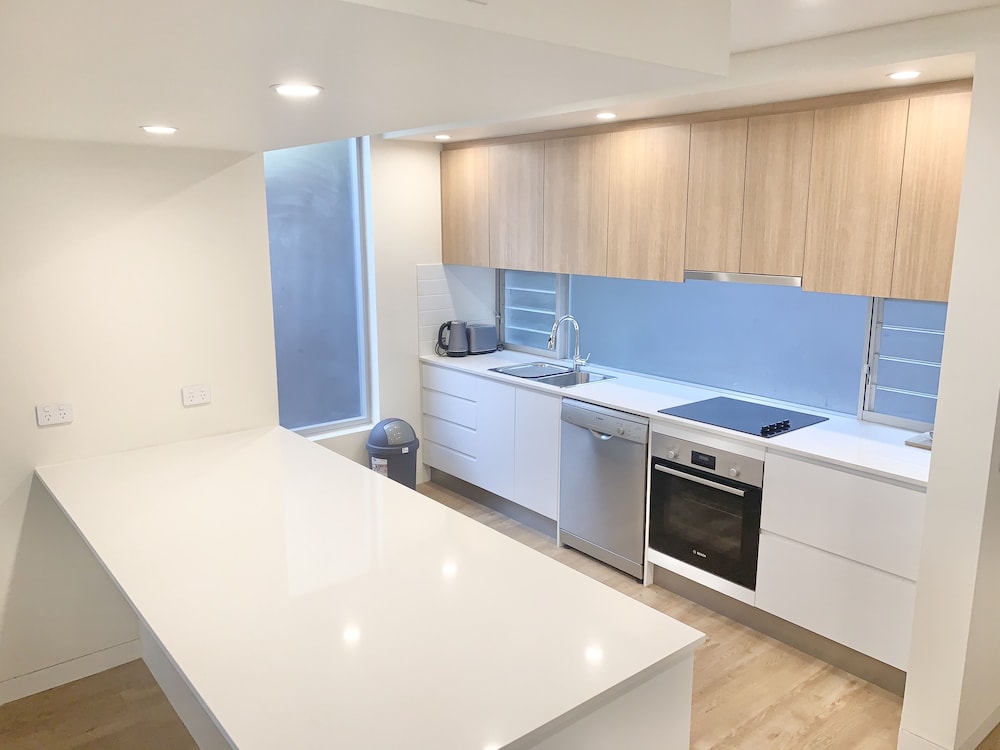 The Rise Noosa 64/76