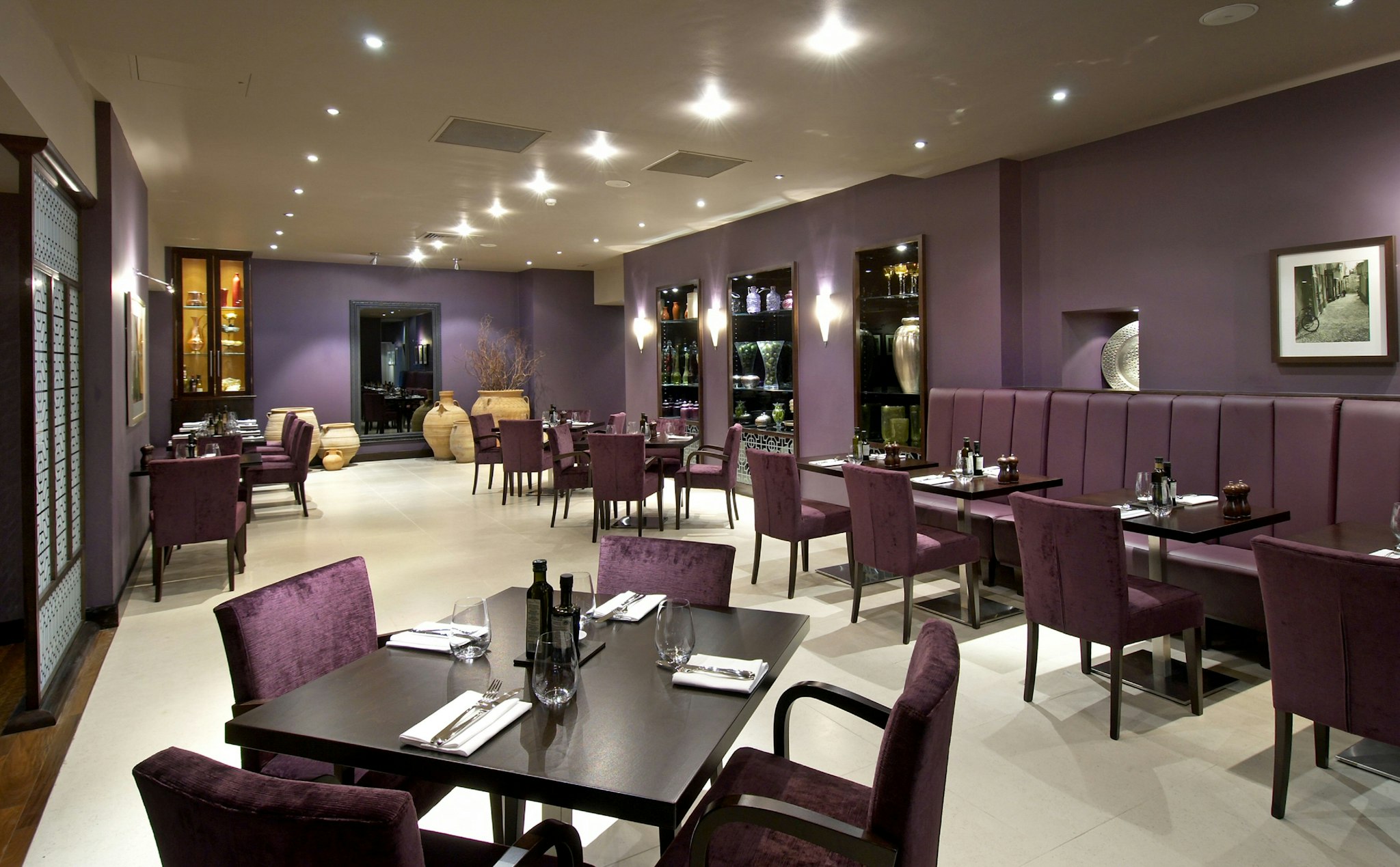 Hilton Cobham 27/50