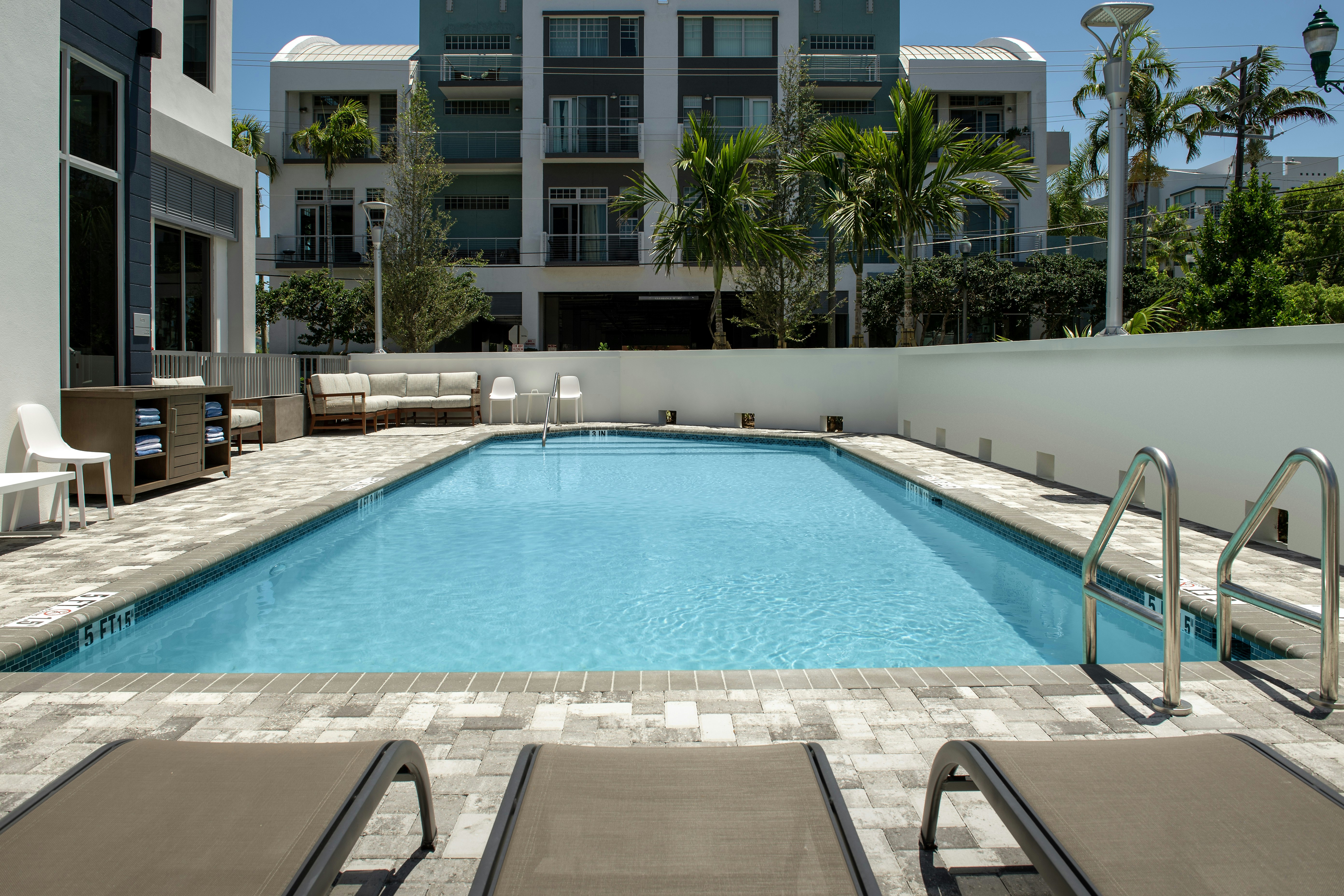 Hampton Inn Delray Beach 27/28