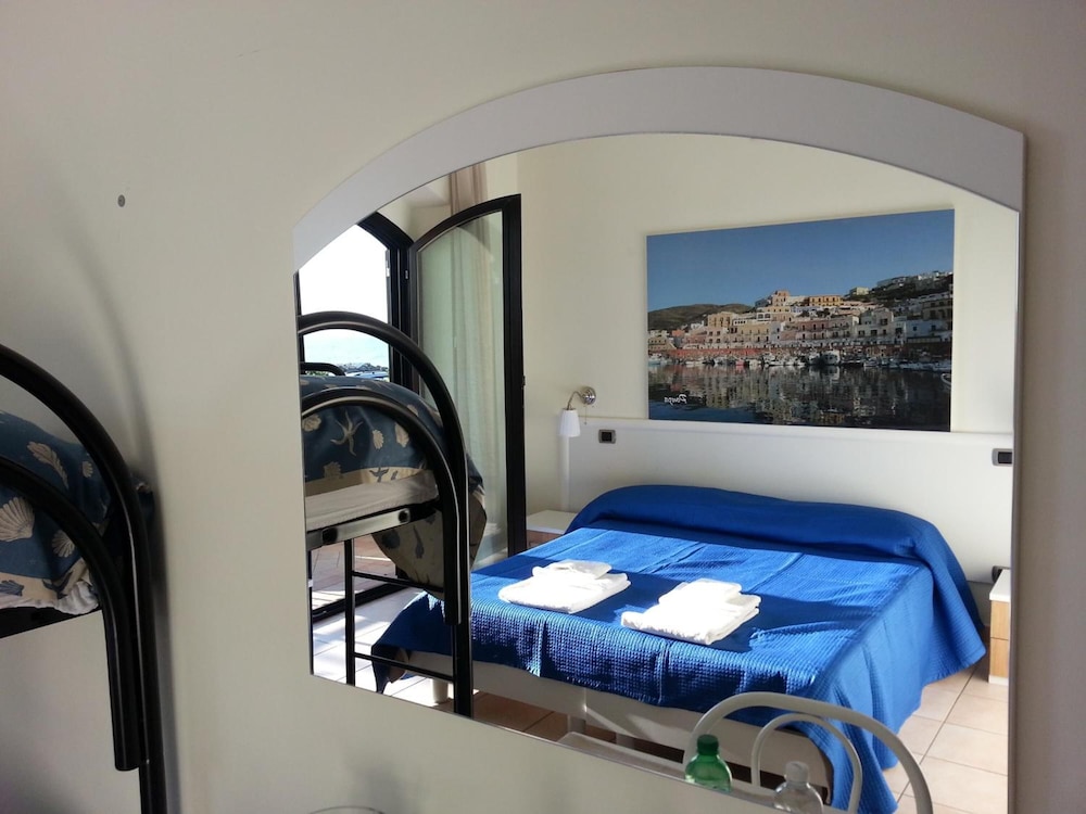 Hotel Tirreno 22/52