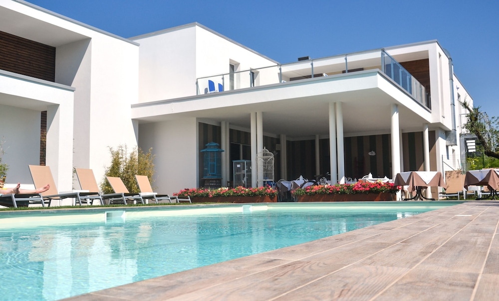 Hotel Maximilian 3/50