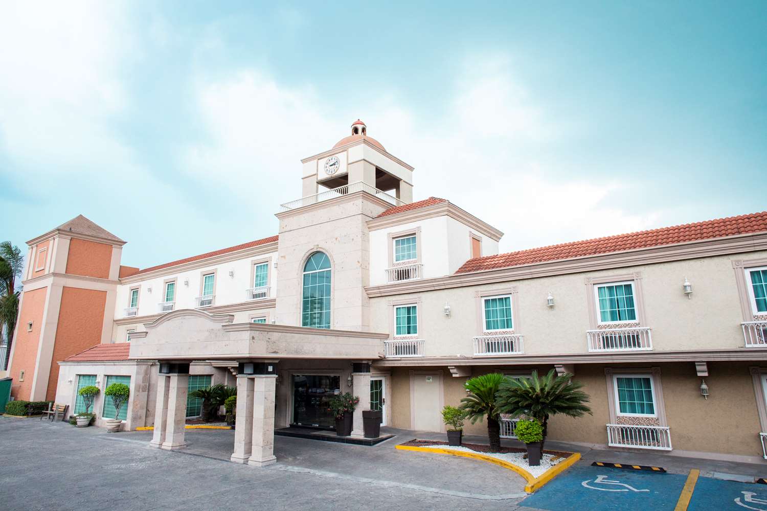 Best Western Plus Monterrey Colon 3/17