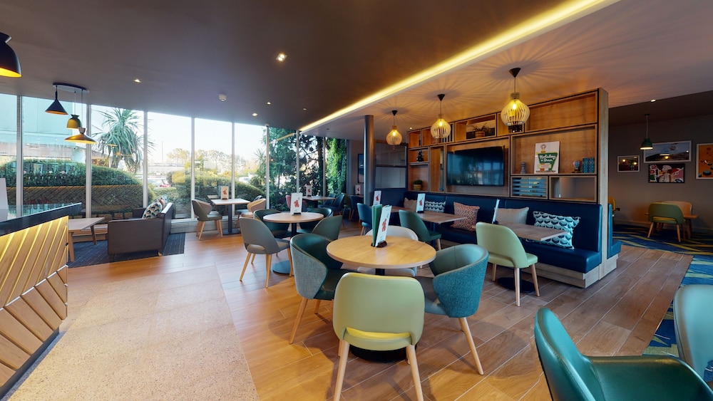 HOLIDAY INN BASILDON 55/75