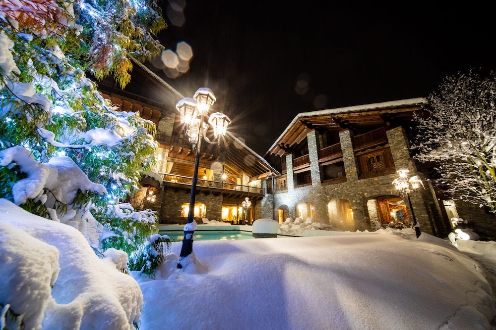 Relais Mont Blanc Hotel and Spa 4/50