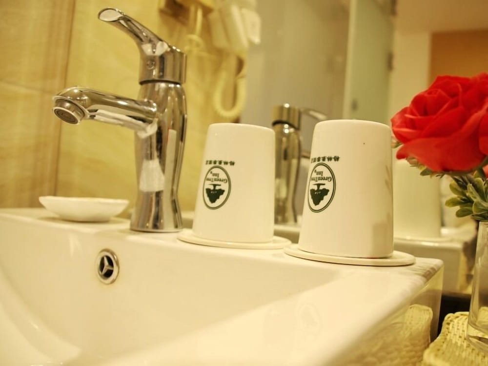 GREENTREE INN NINGBO SOUTH RAILWAY STATION EXPRESS HOTEL 16/27
