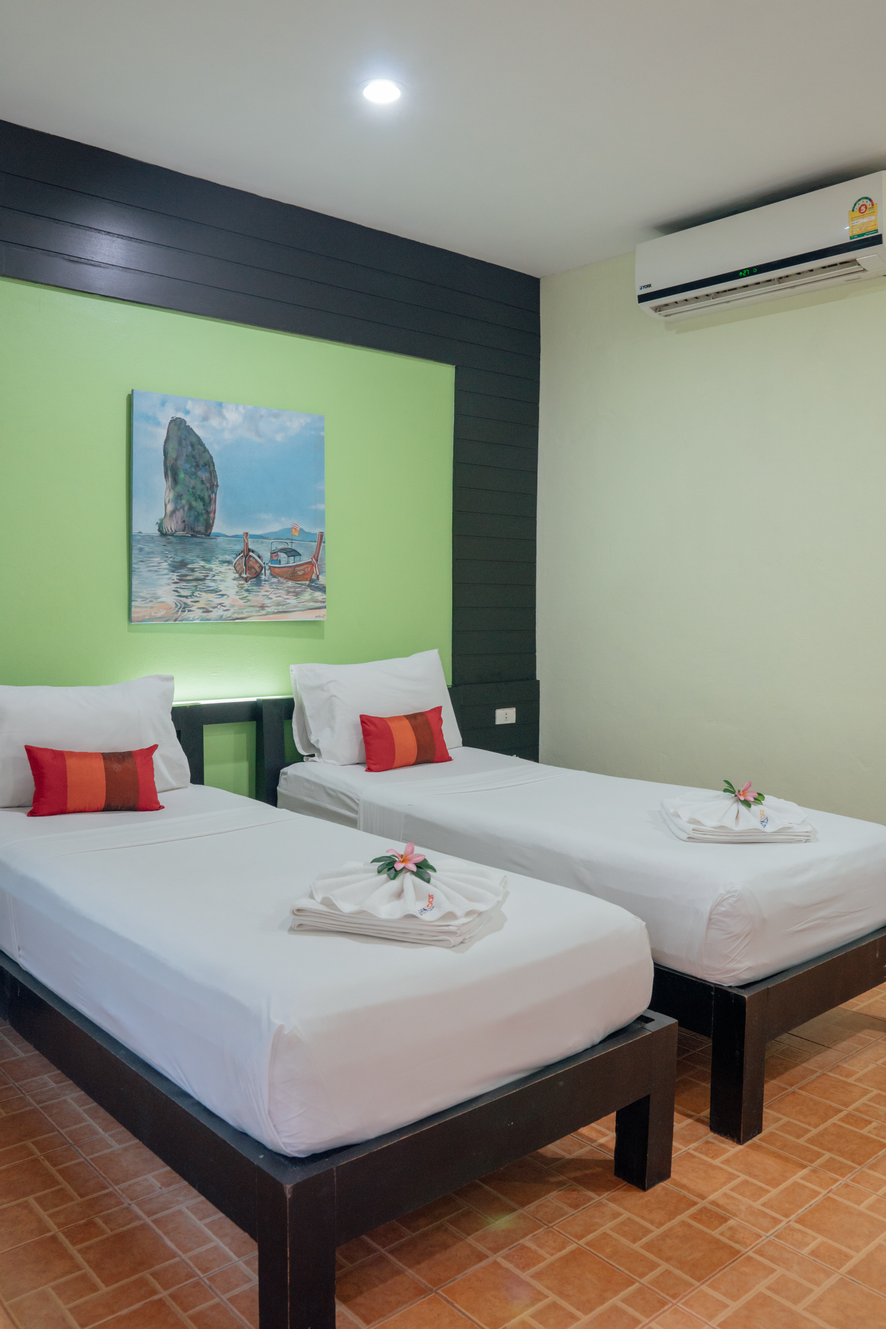 Ark Bar Beach Resort 31/64