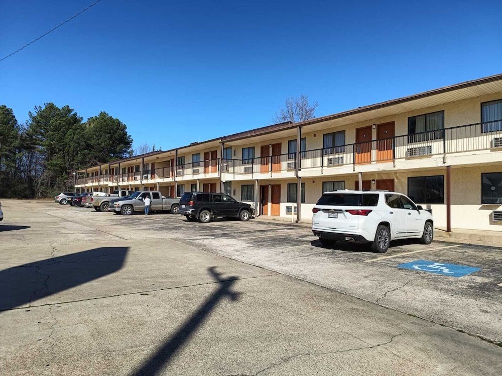 Executive Inn Kilgore North 42/57