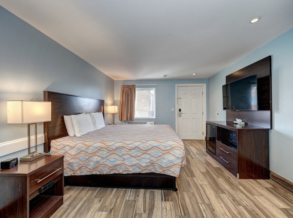 Oceans Edge Hotel, Port Aransas,TX (ex Red Roof Inn Port Aransas) 28/62