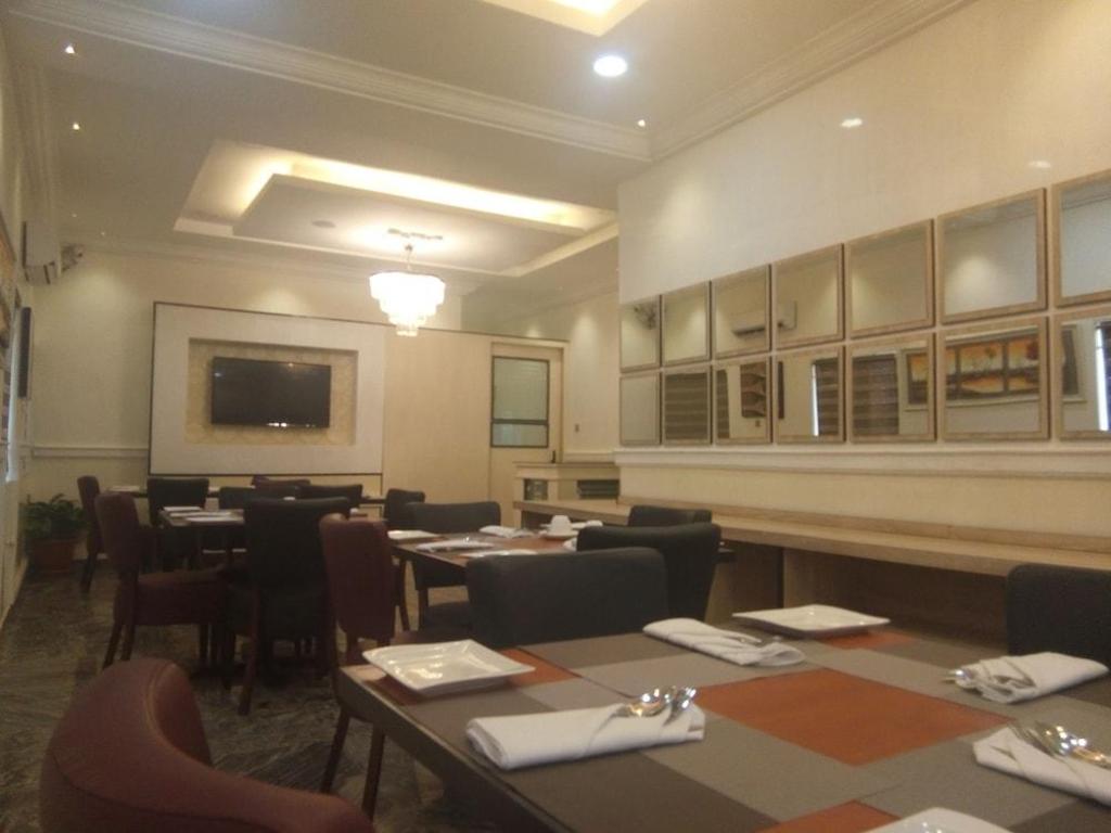 Saabhi's Place 17/28