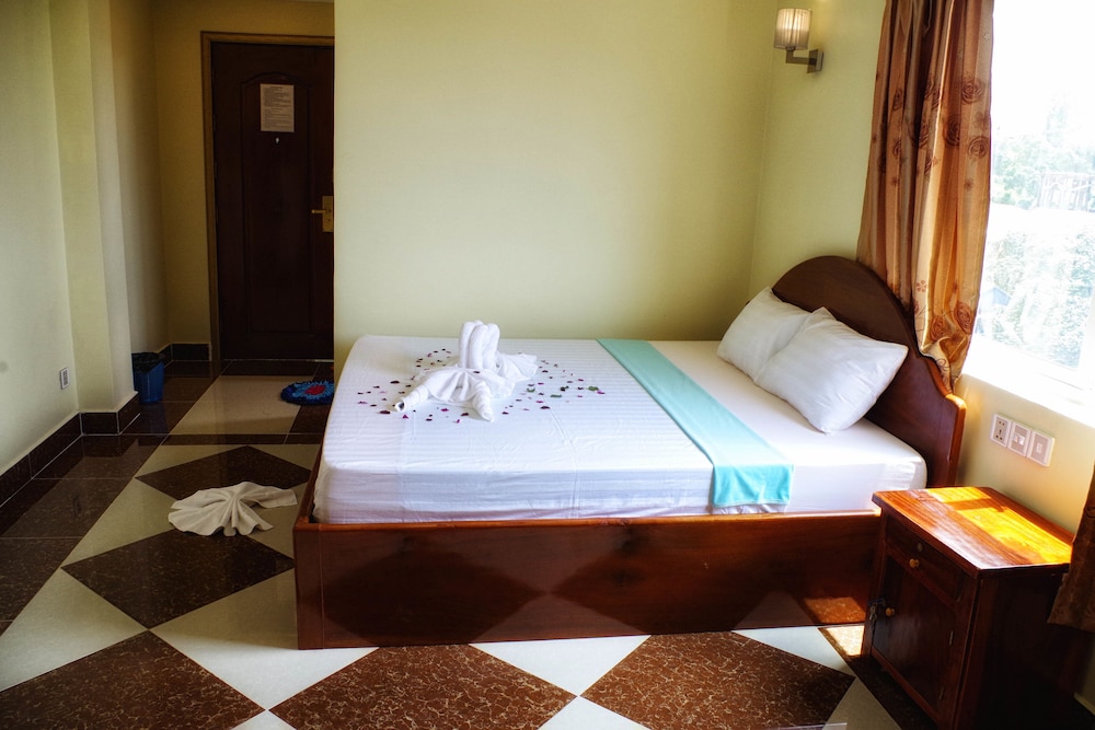 Golden Star Inn 22/40