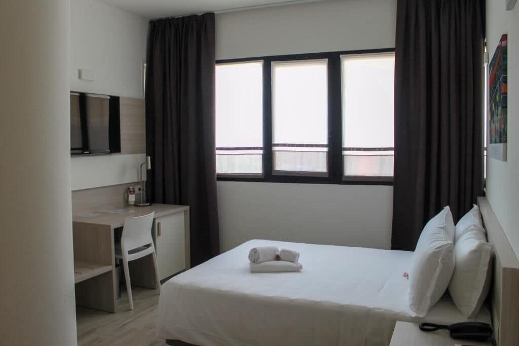 ECONOMY, DOUBLE BED