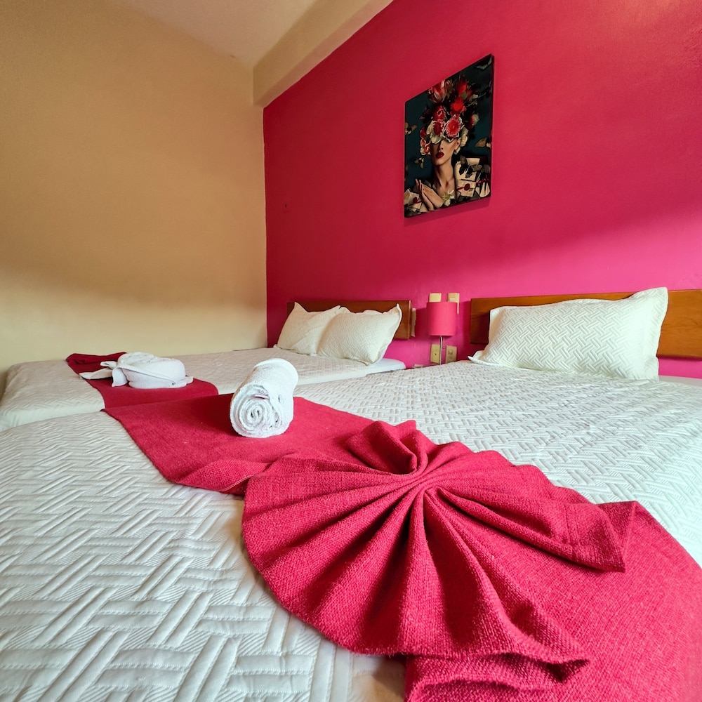 غرفة قياسية بسرير كوين وسرير فردي بإطلالة على المسبح، Barranquilla Hotel 9/10