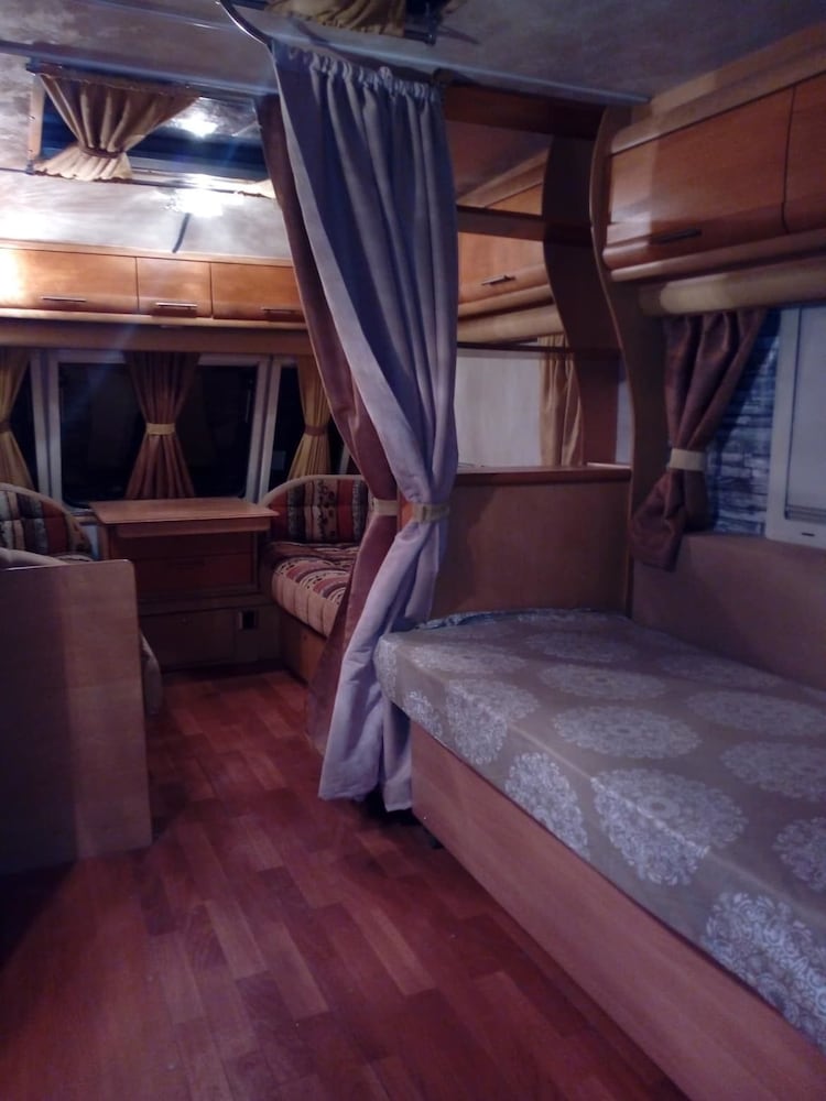 Camping Pitsoni 29/50