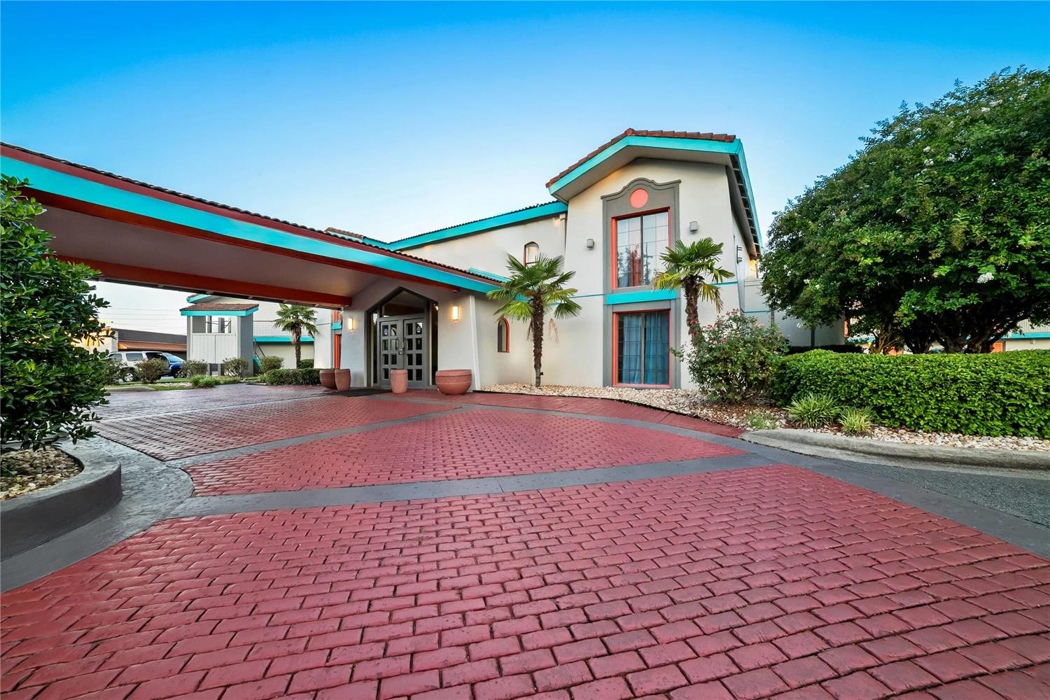 Howard Johnson by Wyndham Columbus Fort Benning 22/26