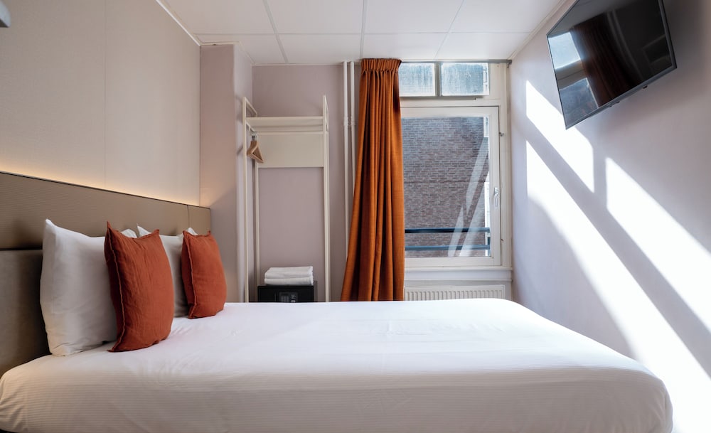 Hotel Jimmy 16/44
