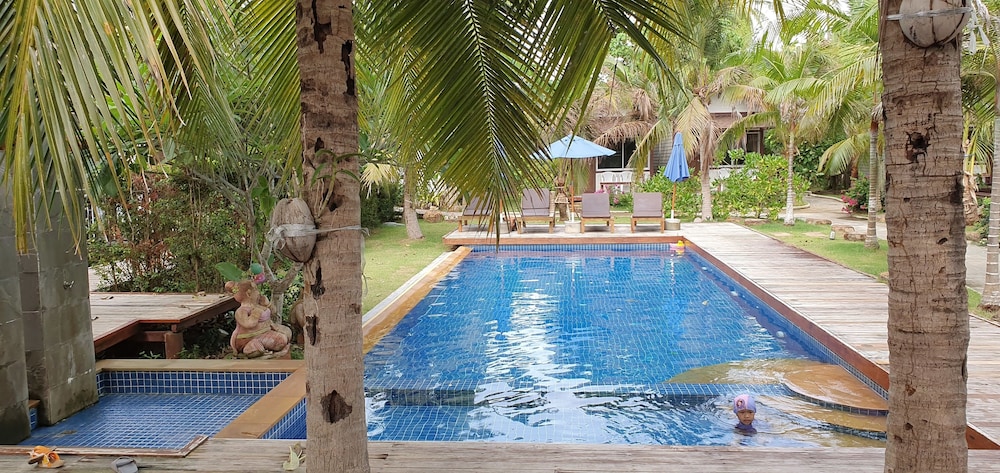 Isle Beach Resort 4/65