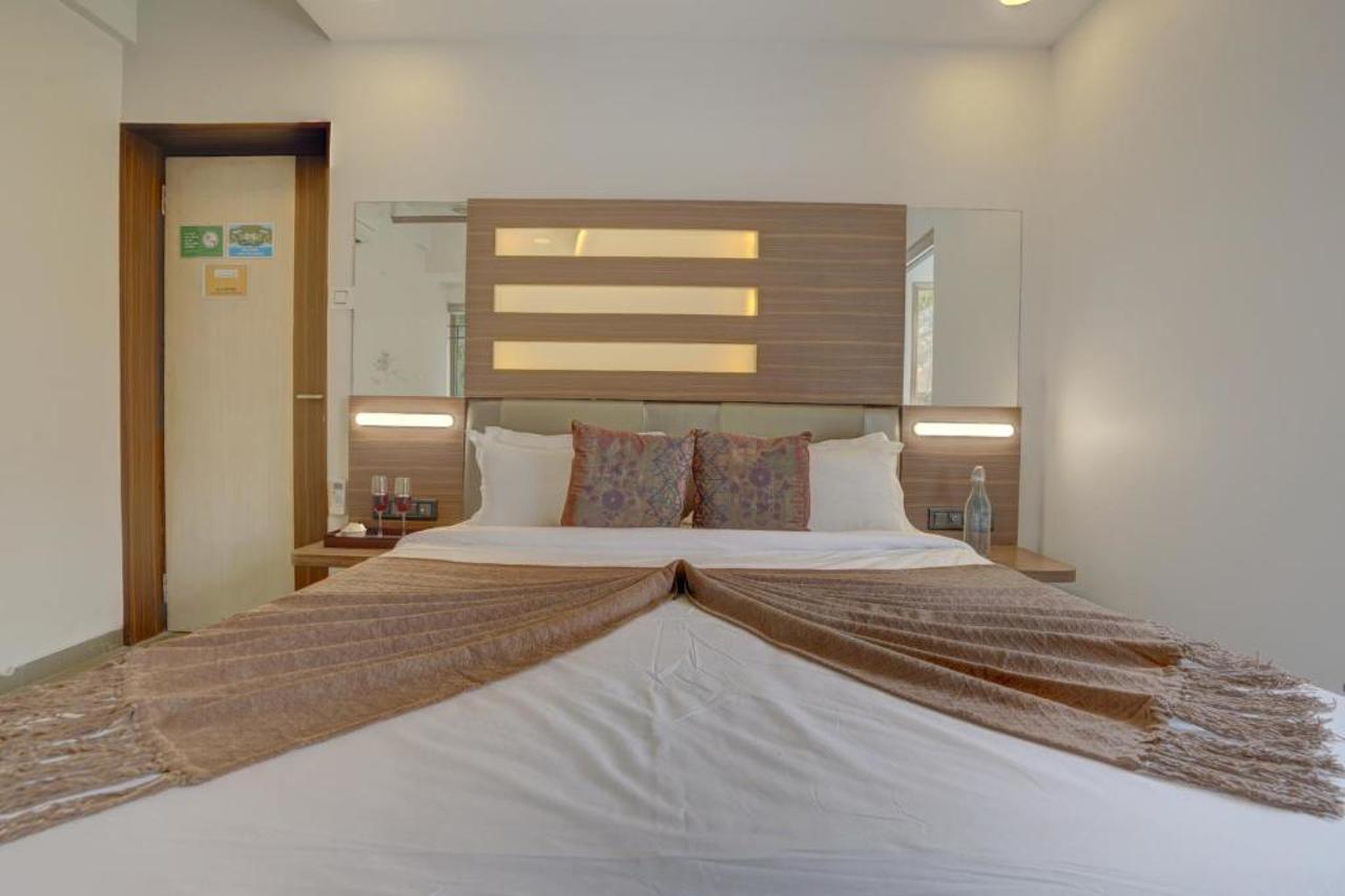 Room at Alaya Stays Adarsh Villa Elegant 3 BHK Villa With Pvt Pool & Balcony, LONAVALA