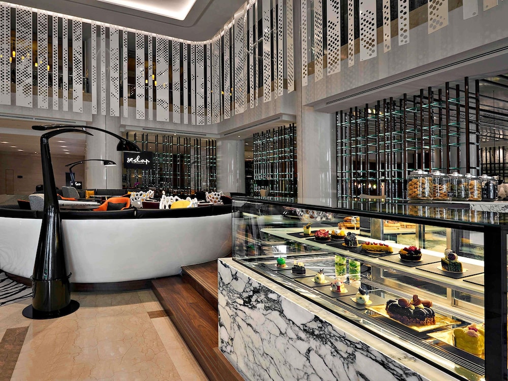 Pullman Kuala Lumpur City Centre Hotel and Residences 7/75