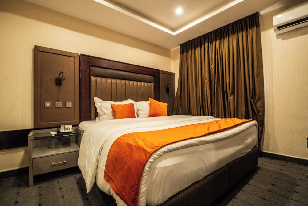 Vynedresa Hotel 8/46