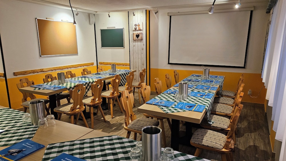 Hotel And Restaurant Edel Weiss Bremen 62/71