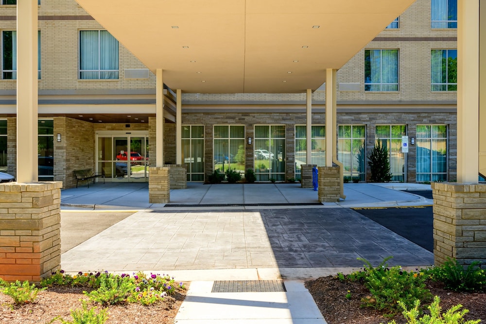 Courtyard by Marriott Raleigh Cary Crossroads 4/38