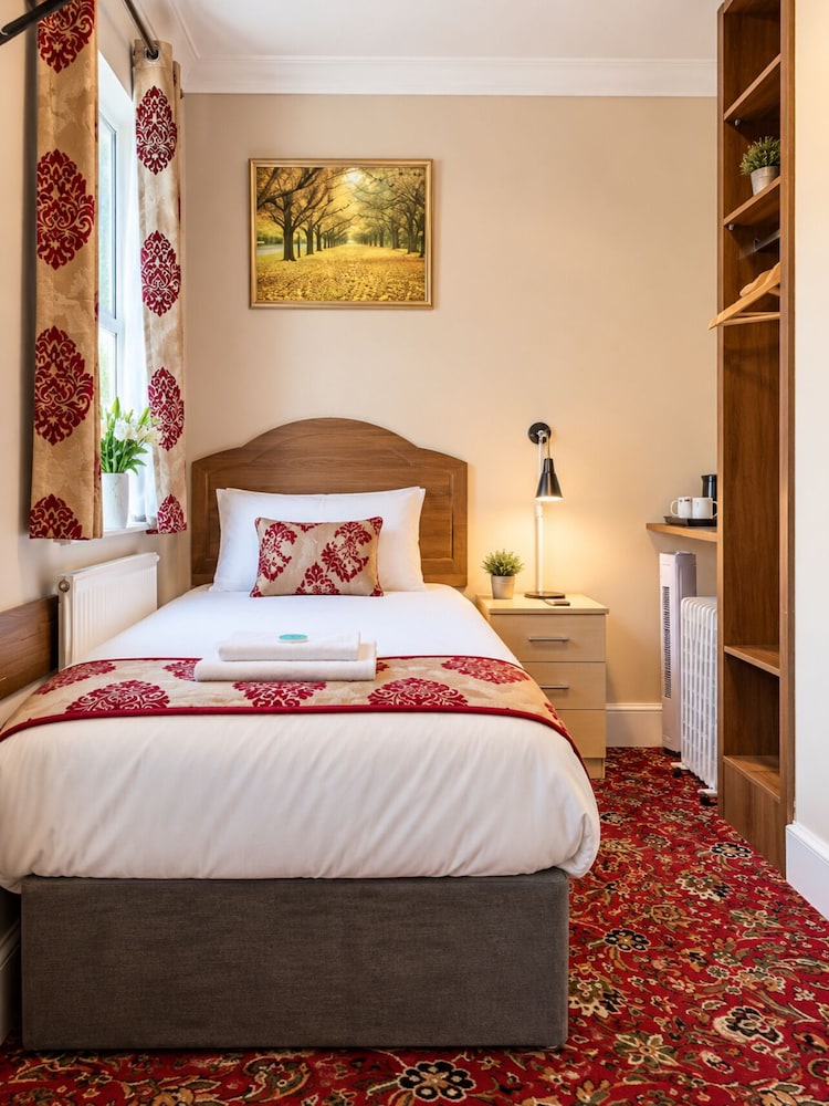 Twickenham Guest House 11/49