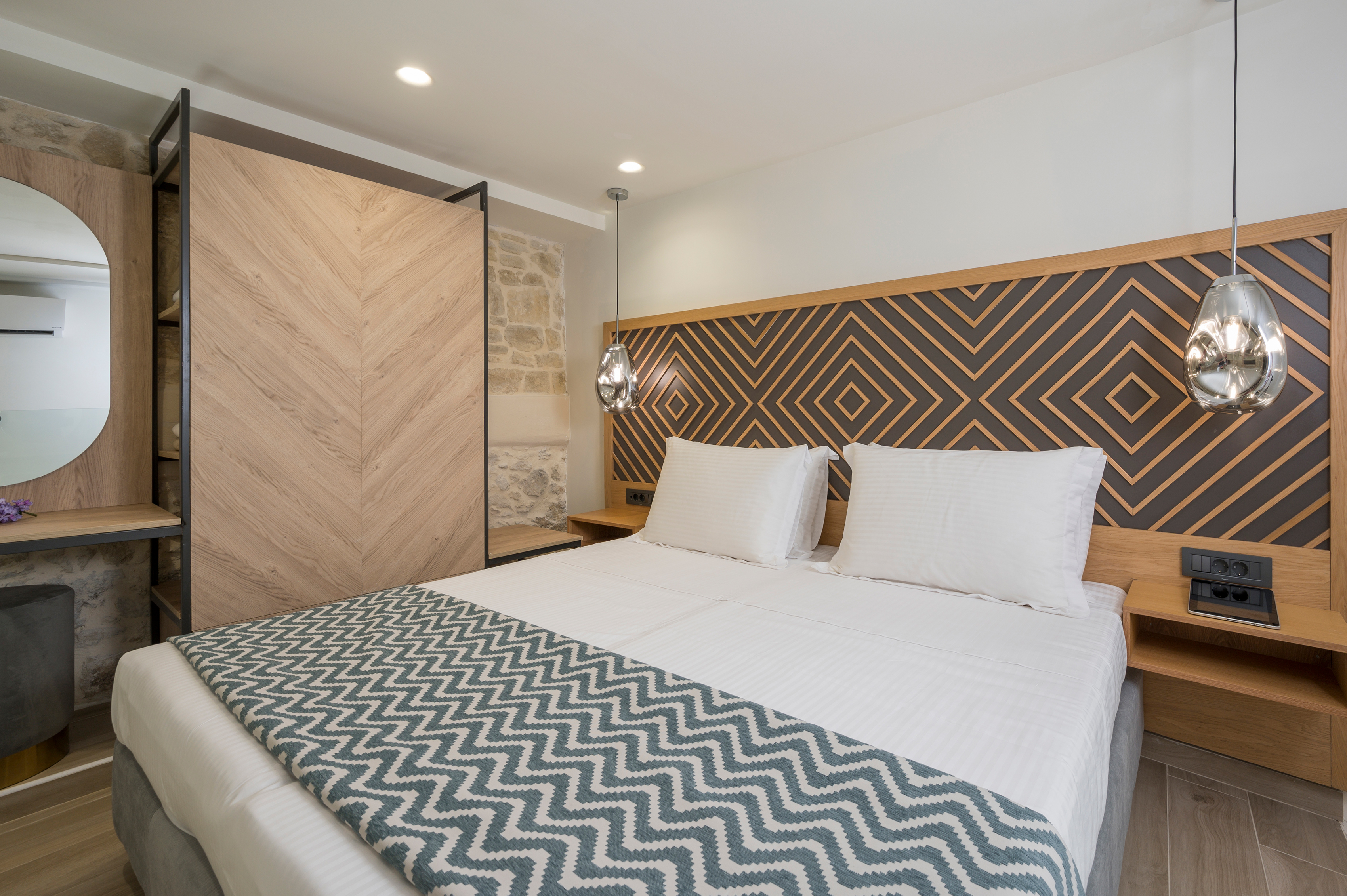 Maisonette, Suite