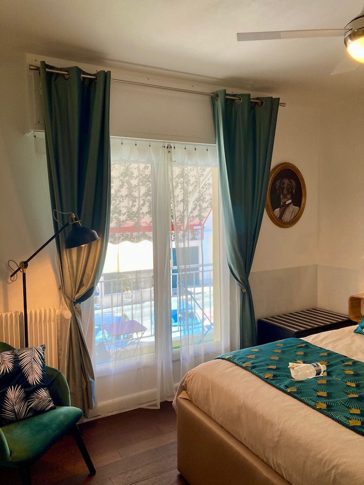 Cannes City B&B 9/37