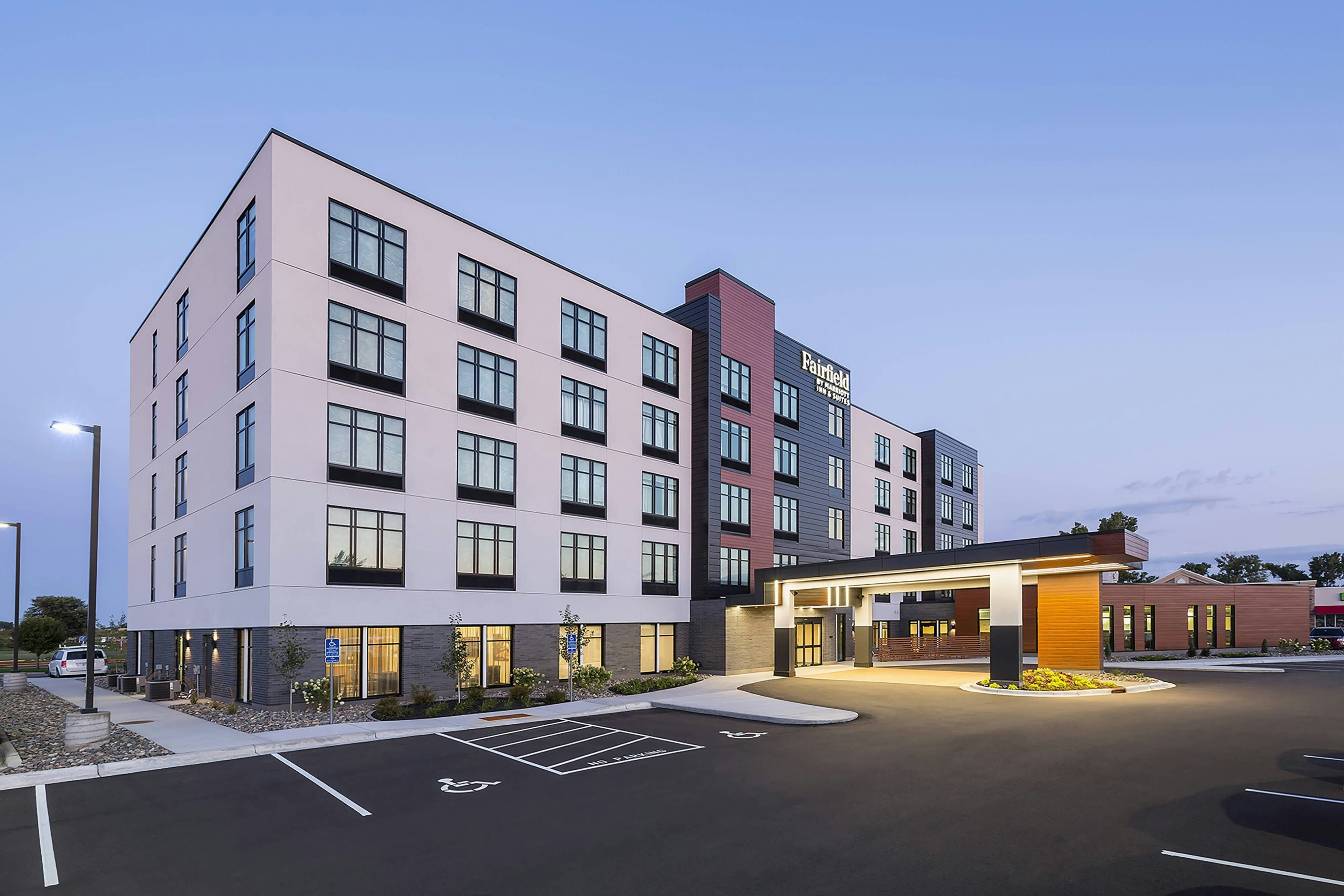 Fairfield Inn & Suites By Marriott Minneapolis North/Blaine 2/36