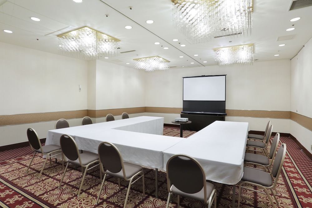 Sapporo Tokyu REI Hotel 62/65