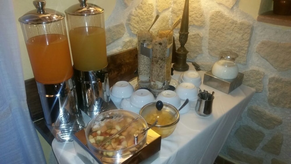 Albergo Torre Sangiovanni 42/75
