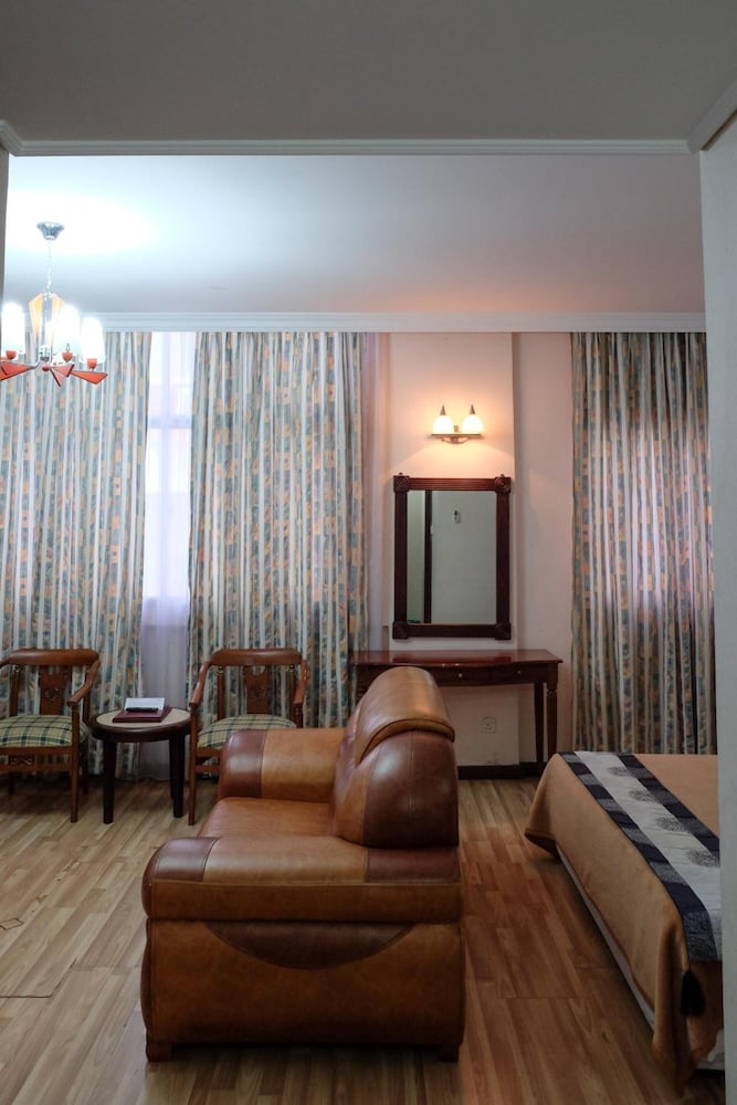 Jeruton Hotel 33/44
