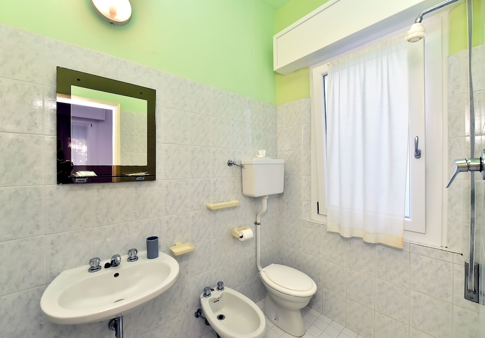 Doria Hotel 48/48