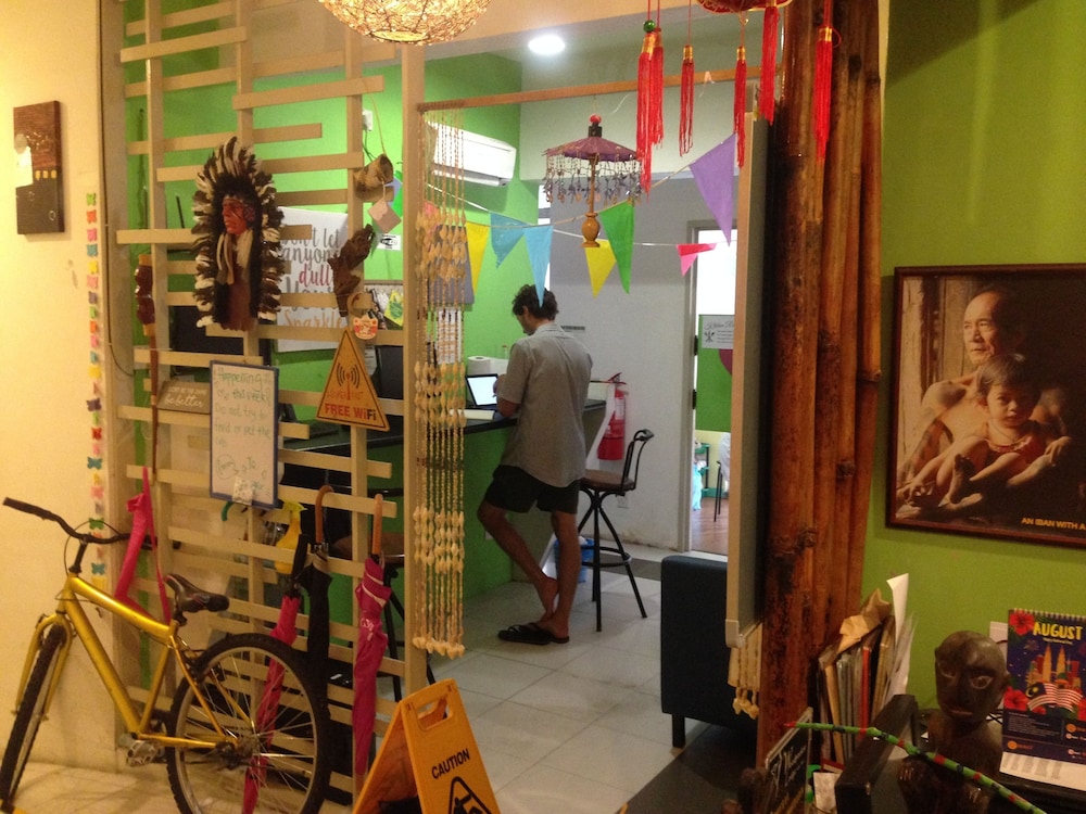 Woodpecker Lodge Kuching 38/49