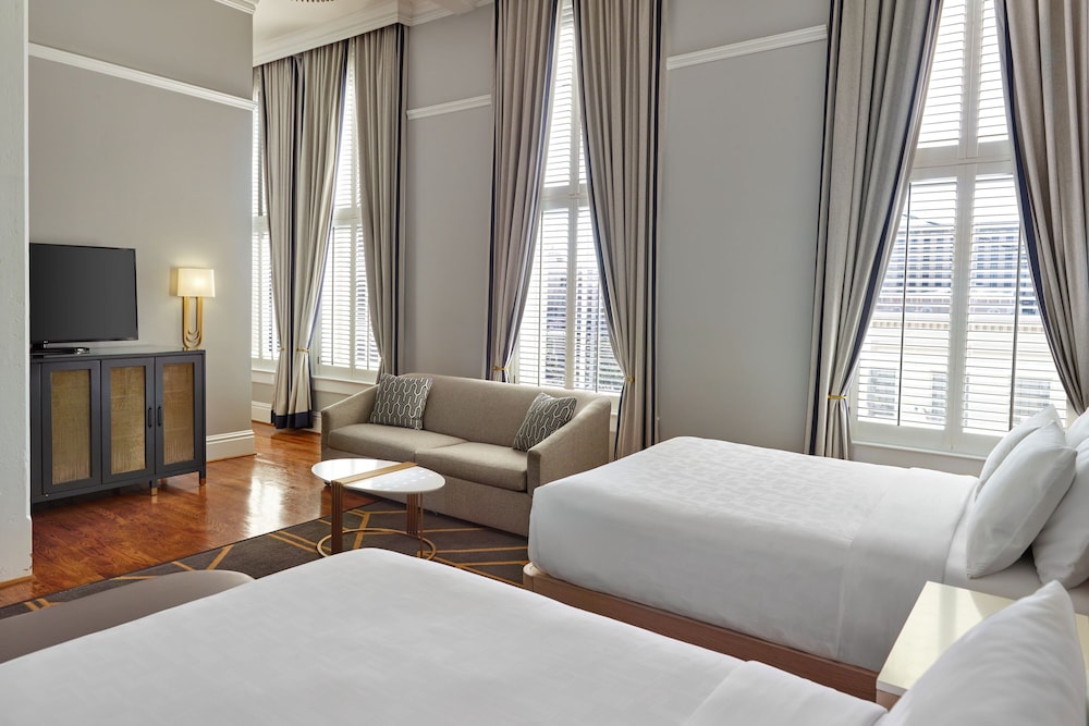 junior suite, multiple beds