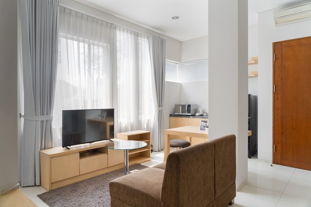 Mk House Senopati 8/22