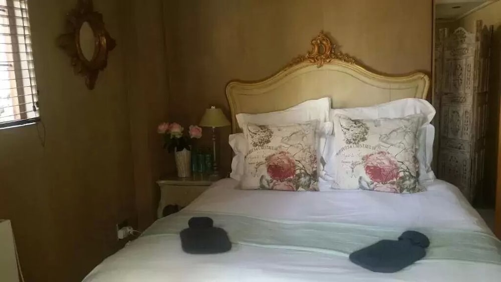 Town And Country Guest House 13/50