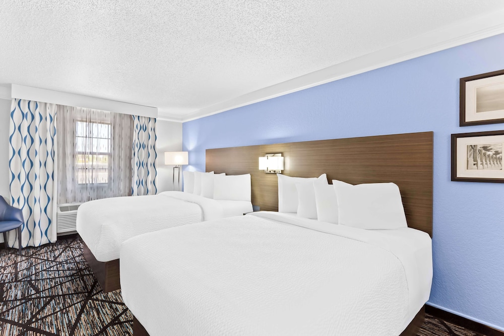 Best Western Schaumburg - O’Hare NW 18/43