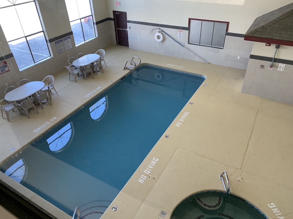Brentwood Inn Suites 5/41