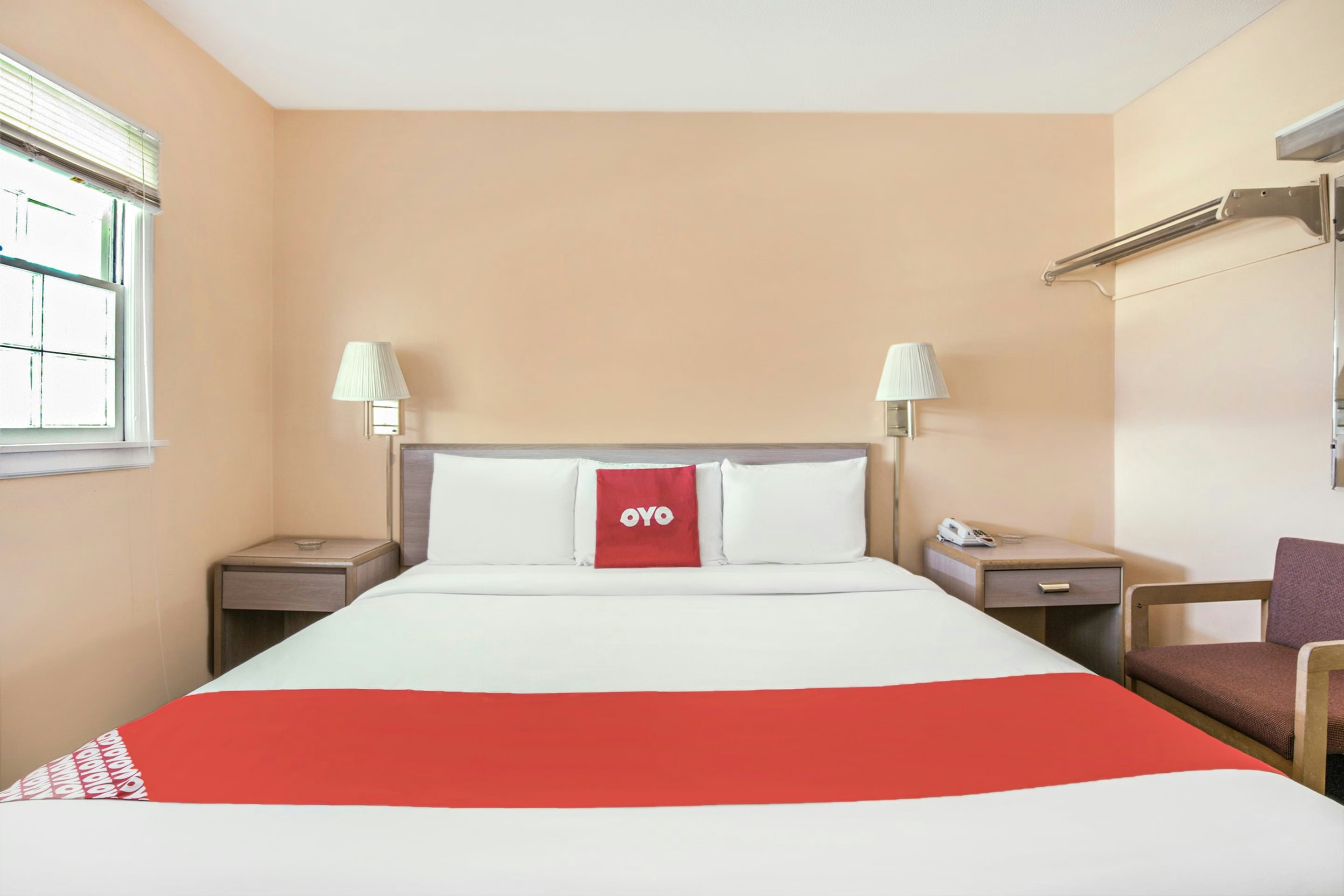OYO Hotel Durham West Hills 12/36