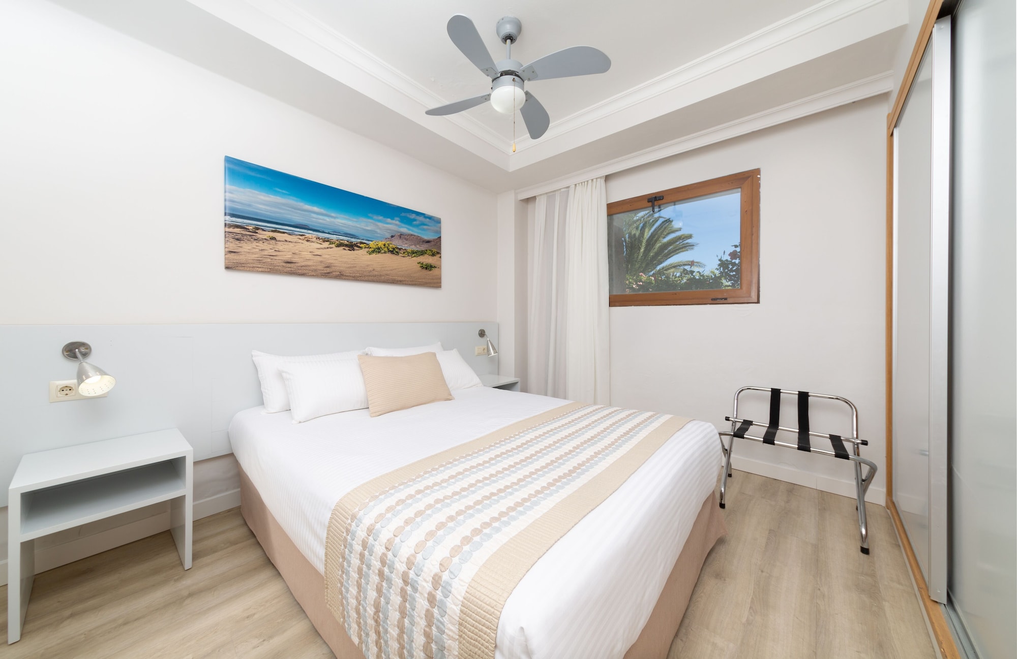 2 BEDROOMS, SENIOR, SUITE