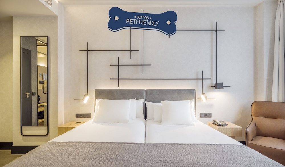 Hotel Ilunion San Mames 66/66